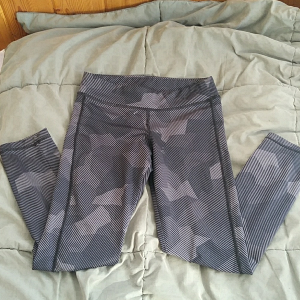 Old Navy Active Leggings